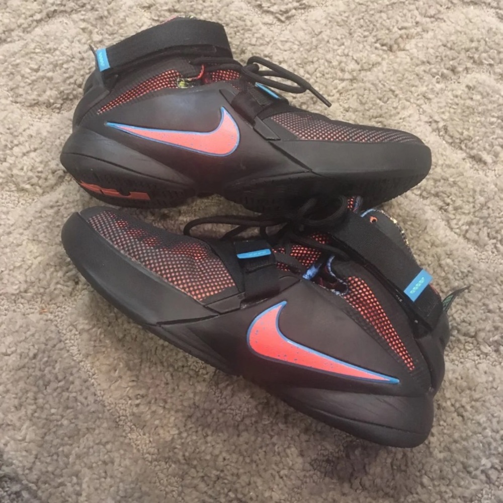 Nike Lebron soldier 9s